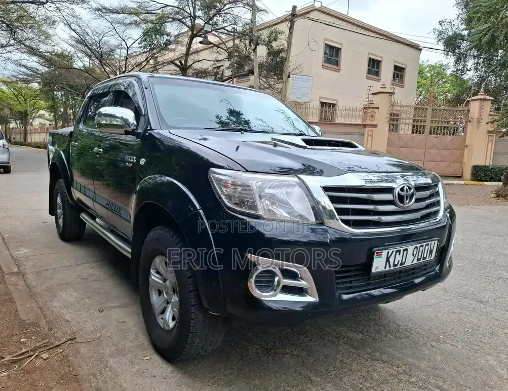 Toyota Hilux 2009 Black