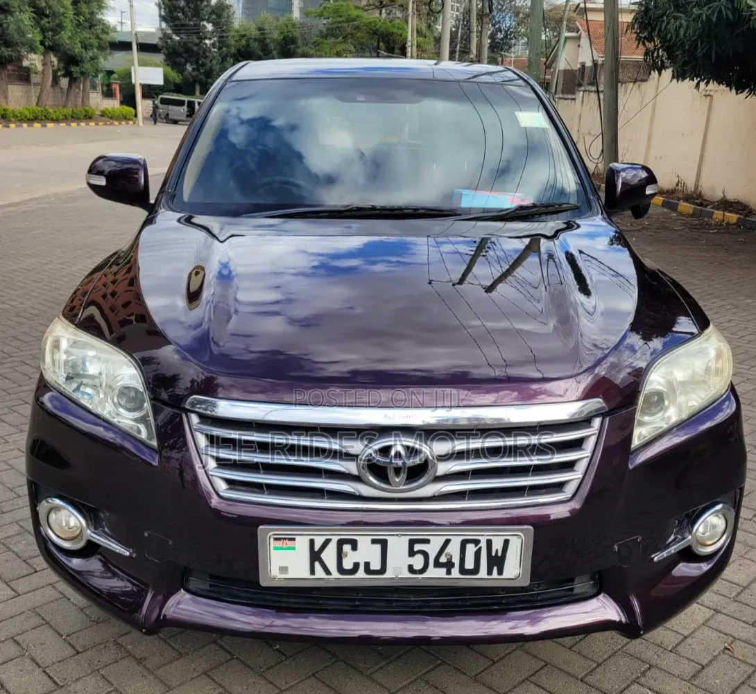 Toyota Vanguard 2011 Maroon