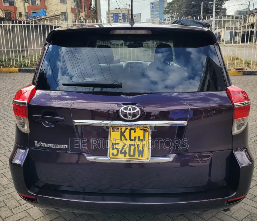Toyota Vanguard 2011 Maroon