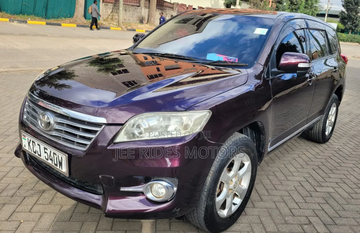 Toyota Vanguard 2011 Maroon