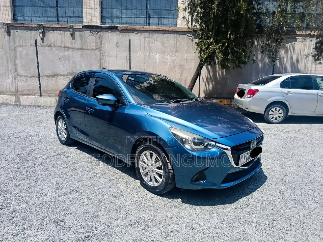 Mazda Demio 2017 Blue