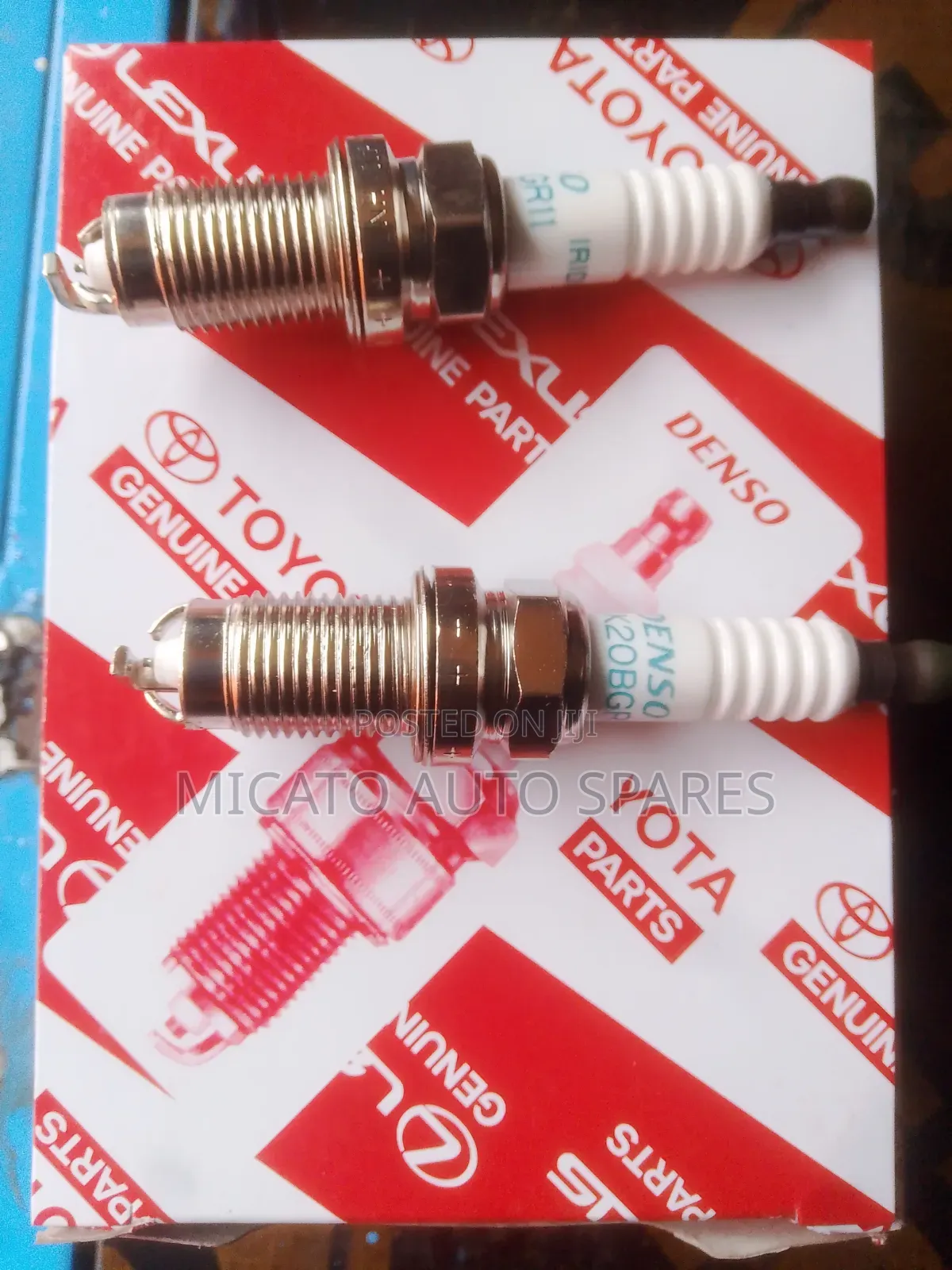 Genuine Toyota Spark Plugs SK20BGR11
