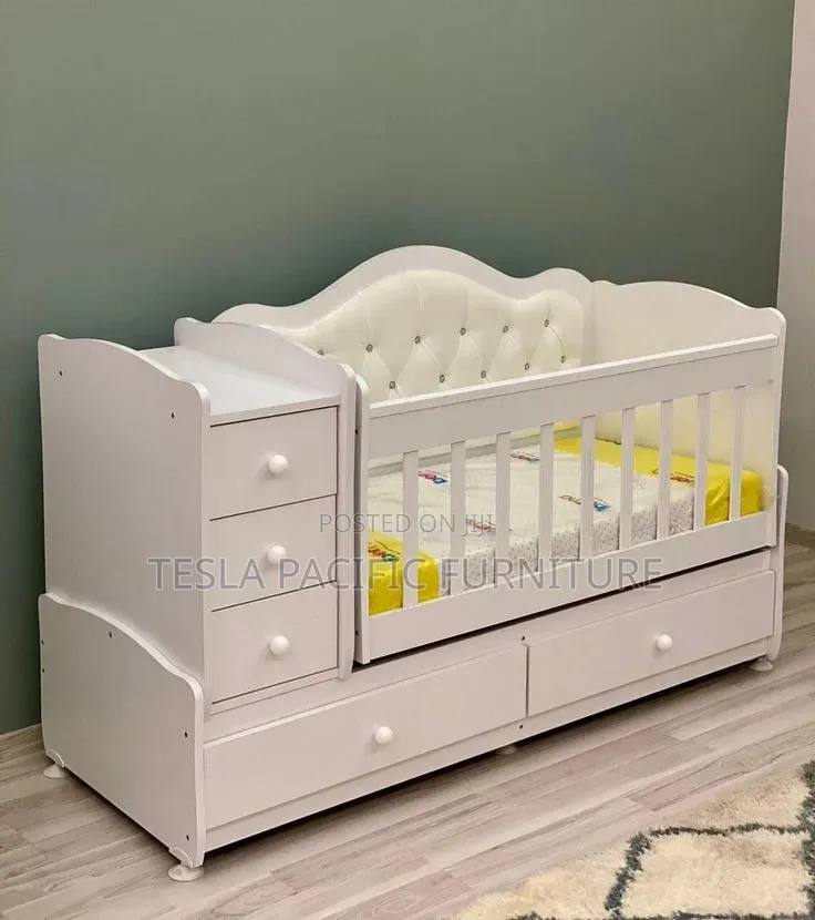 4by6 Luxurious Babycots With Elegance Design,modern and Quality