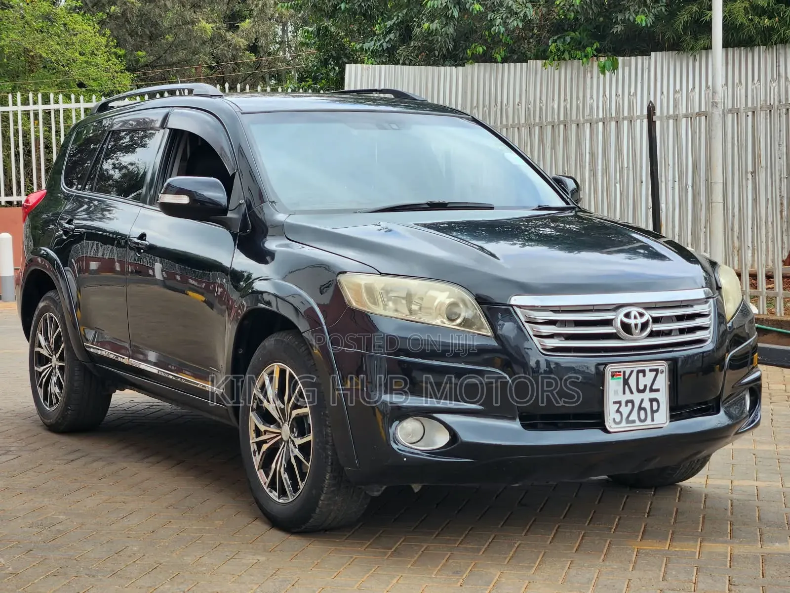 Toyota Vanguard 2013 Black