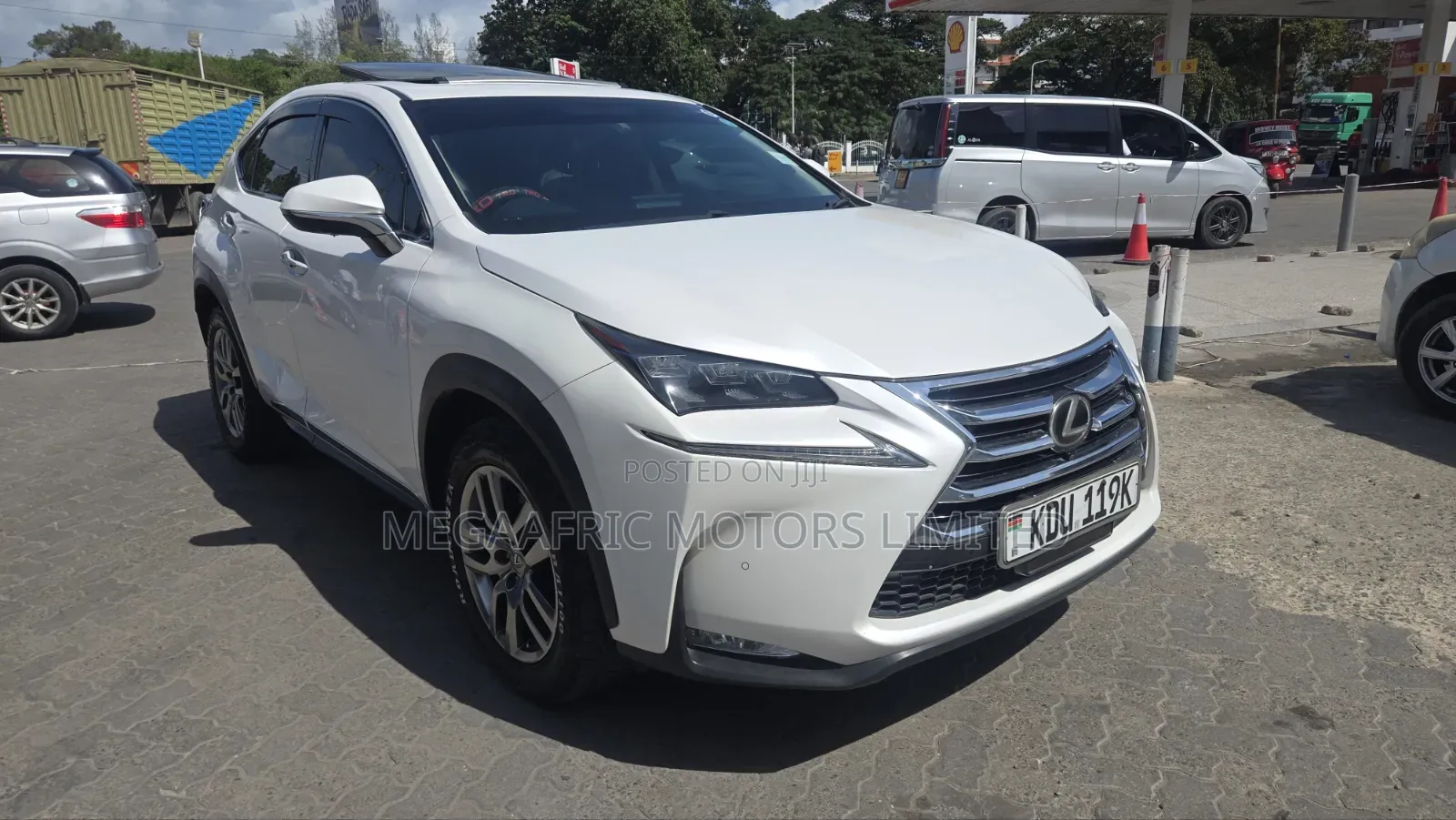 Lexus NX 200 FWD 2019 White