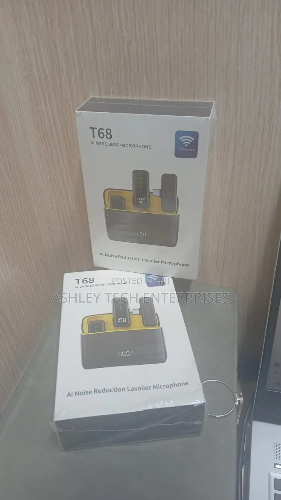 Ultra Voice T68 Mini Wireless Mic for Tiktok / Blogger/VlogMaster