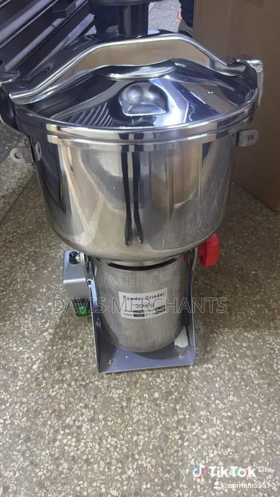 Spice Grinder 3 KGs Capacity Grinds Dried Spices and Barks Into Powder