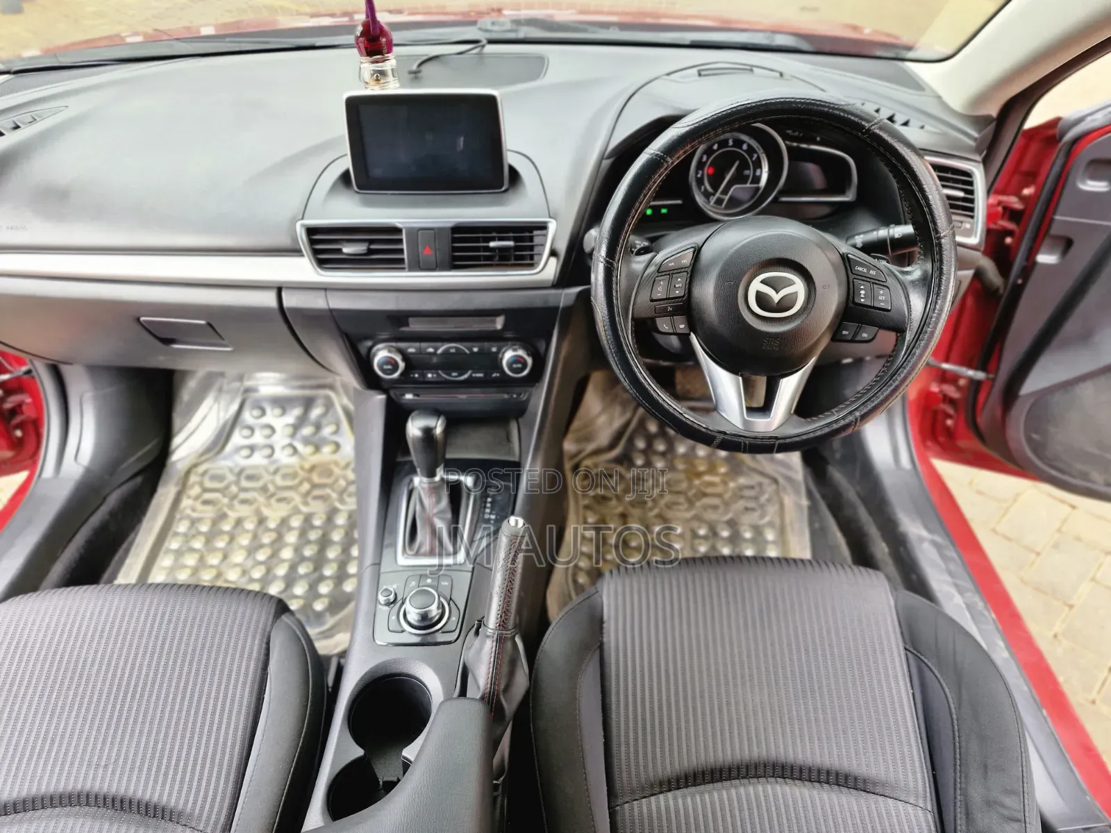 Mazda Axela 2015 Red