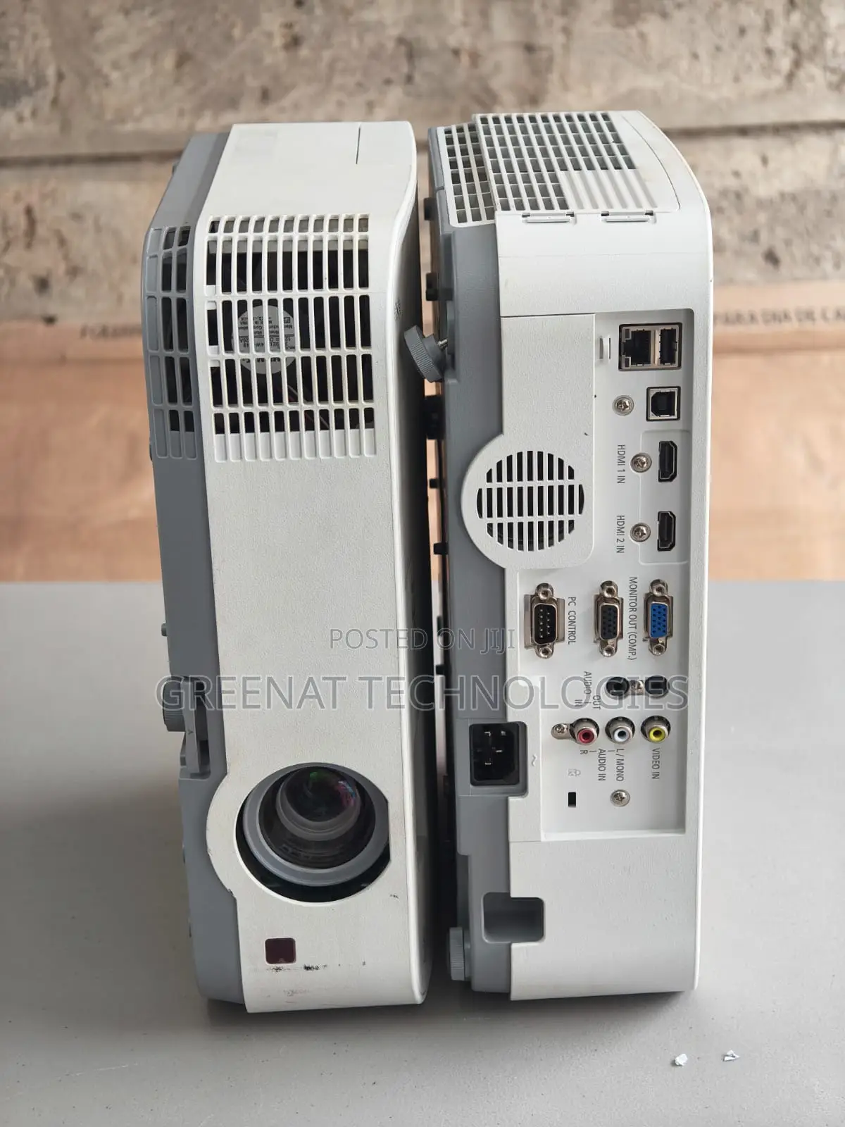 NEC ME331W 3300 Lumens WXGA LCD Projector - HDMI & VGA - Ex-Us