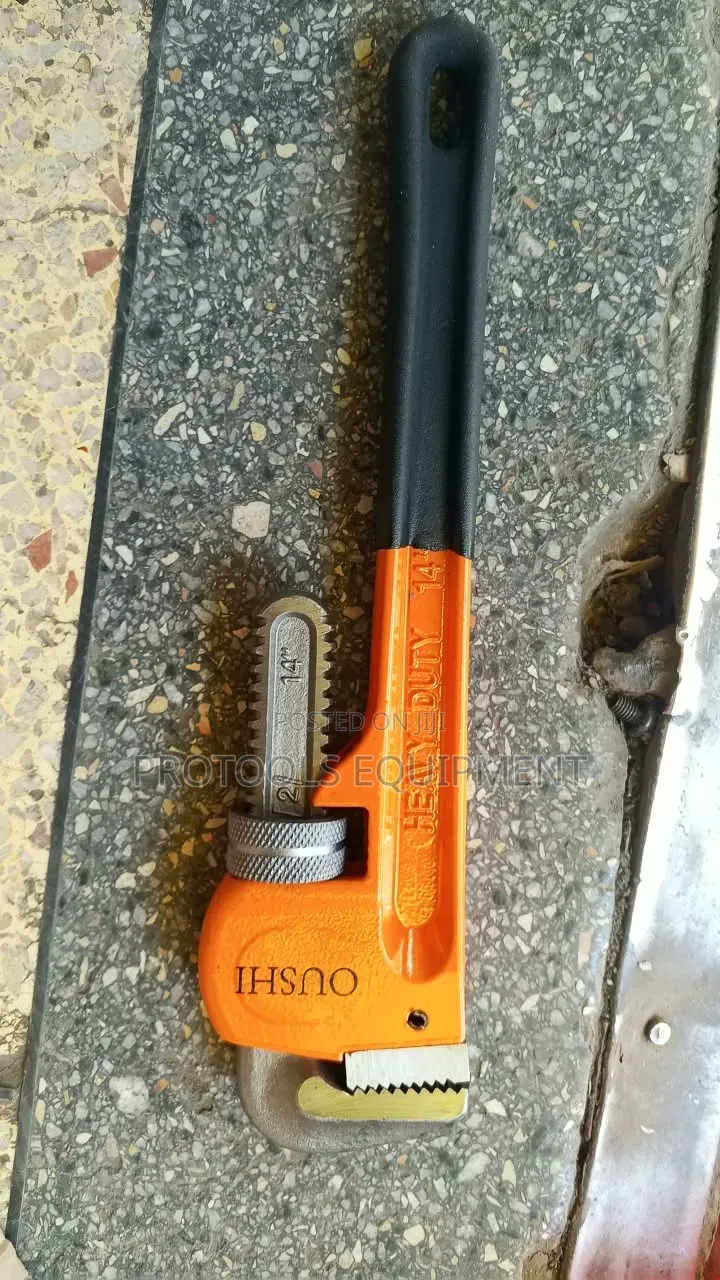 Pipe Wrench 10'
