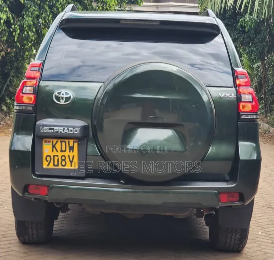 Toyota Land Cruiser Prado 2014 Green