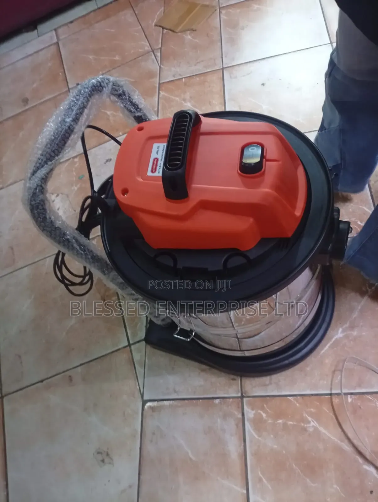 Limited Stock Astramilano 50 Litres Vaccum Cleaner Machine