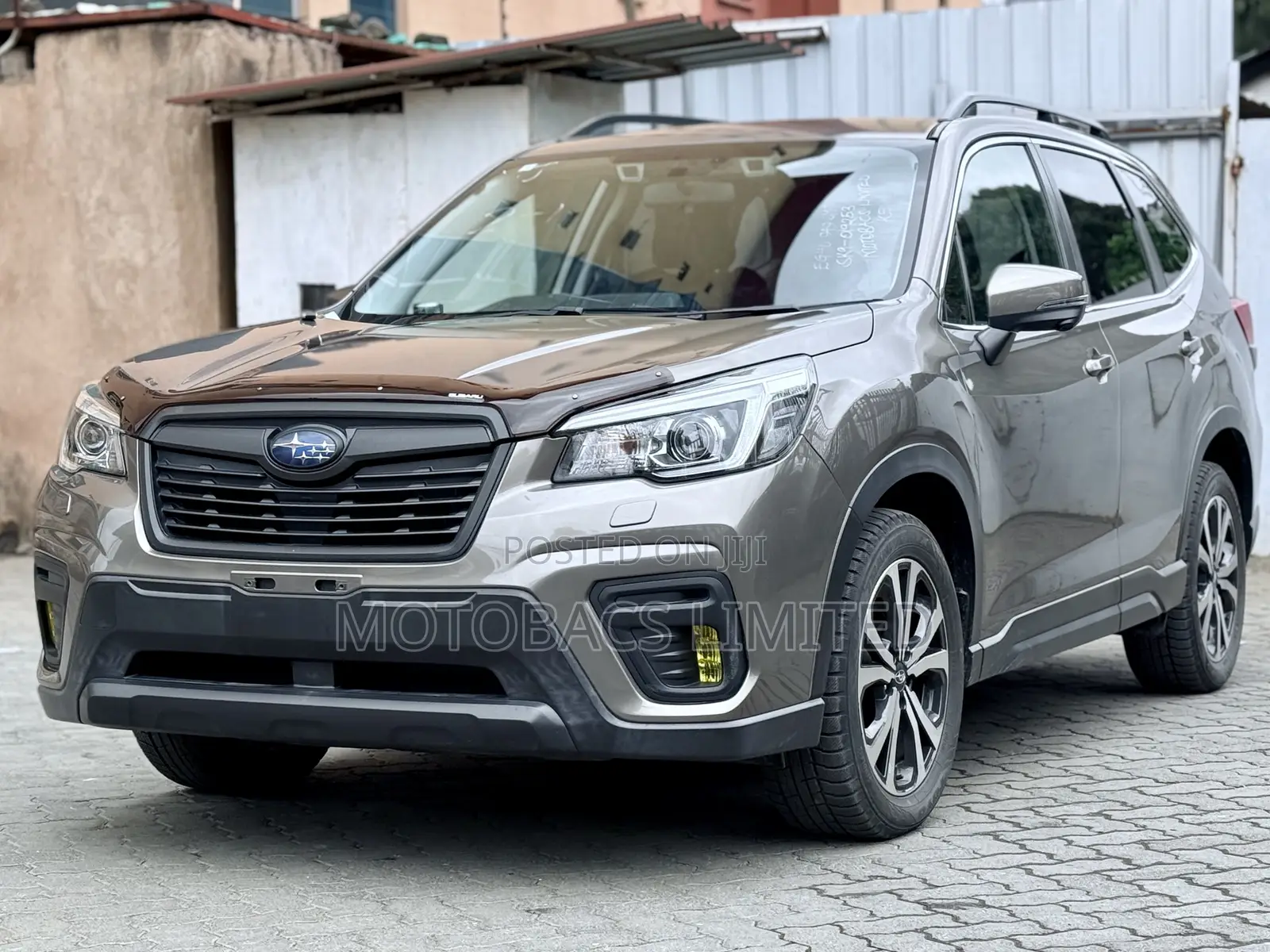 Subaru Forester Premium AWD 2019 Brown