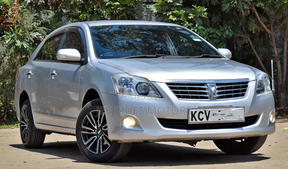 Toyota Premio 1.5 FWD 2012 Silver