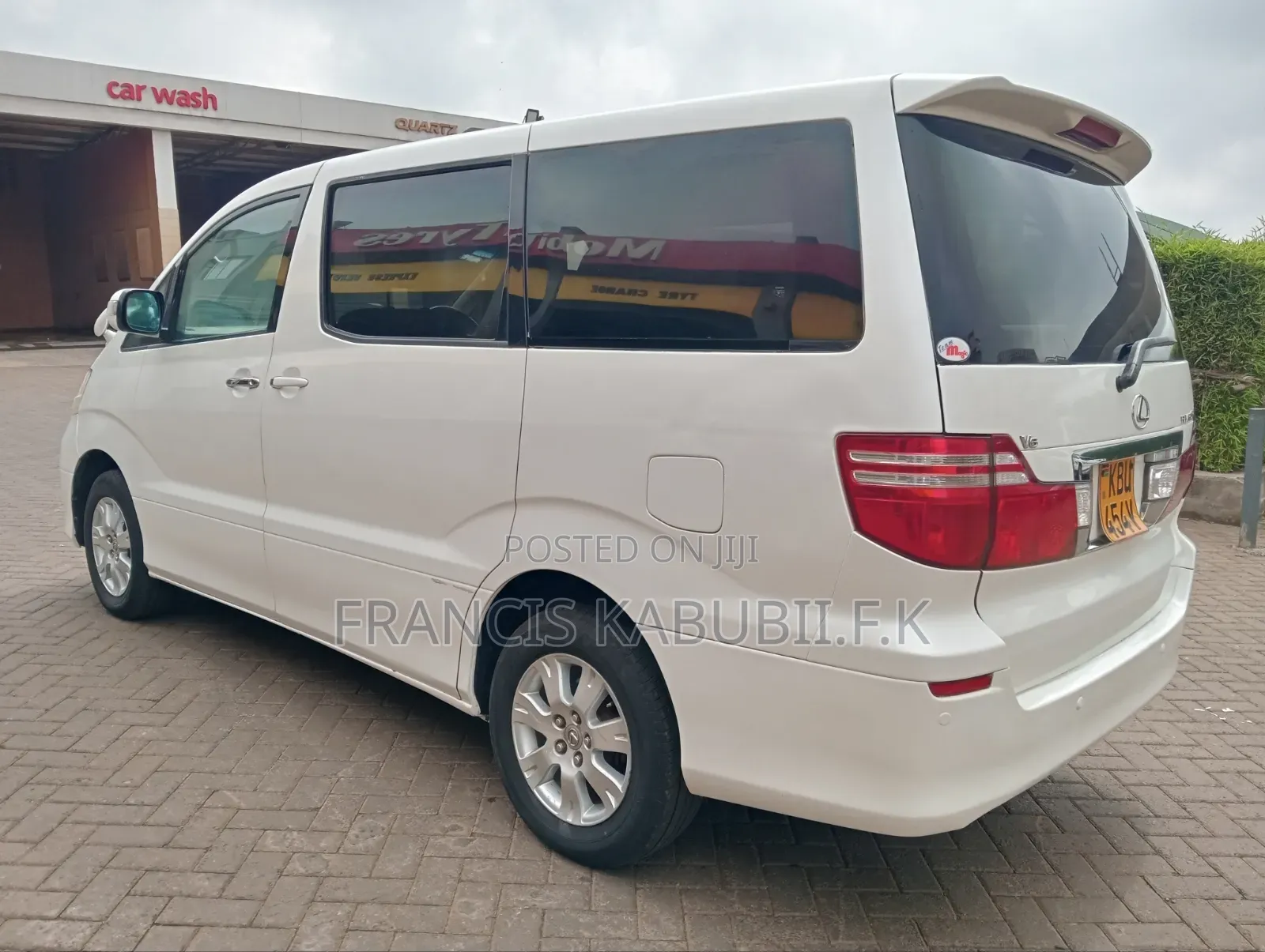Toyota Alphard 2.4 Petrol FWD 2006 White