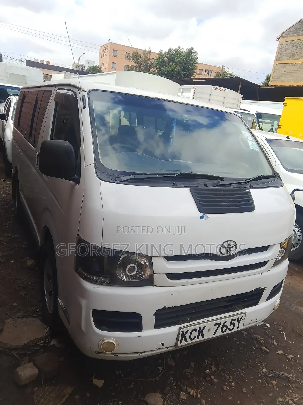 Toyota HiAce 2009 White
