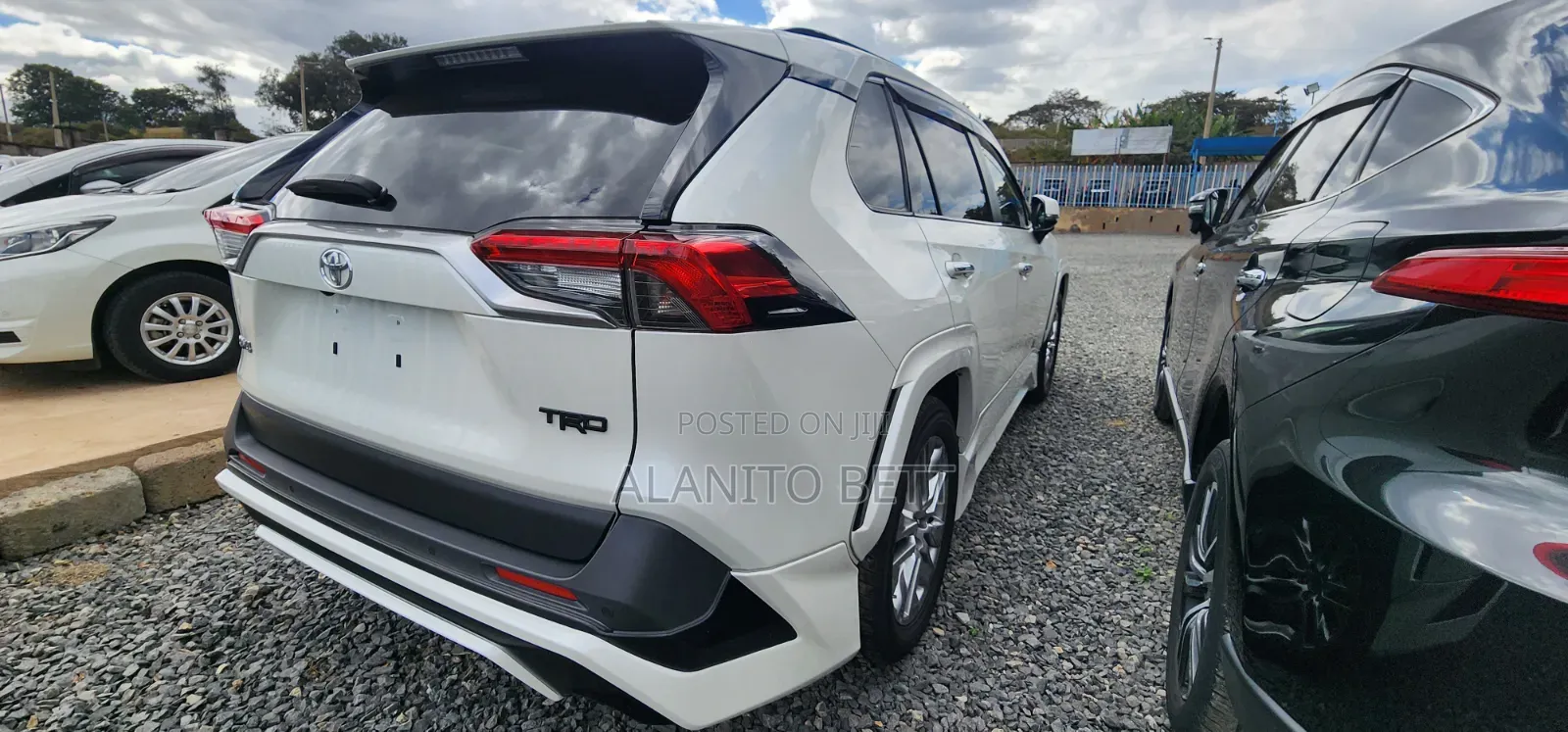 Toyota RAV4 TRD Off Road AWD 2020 White