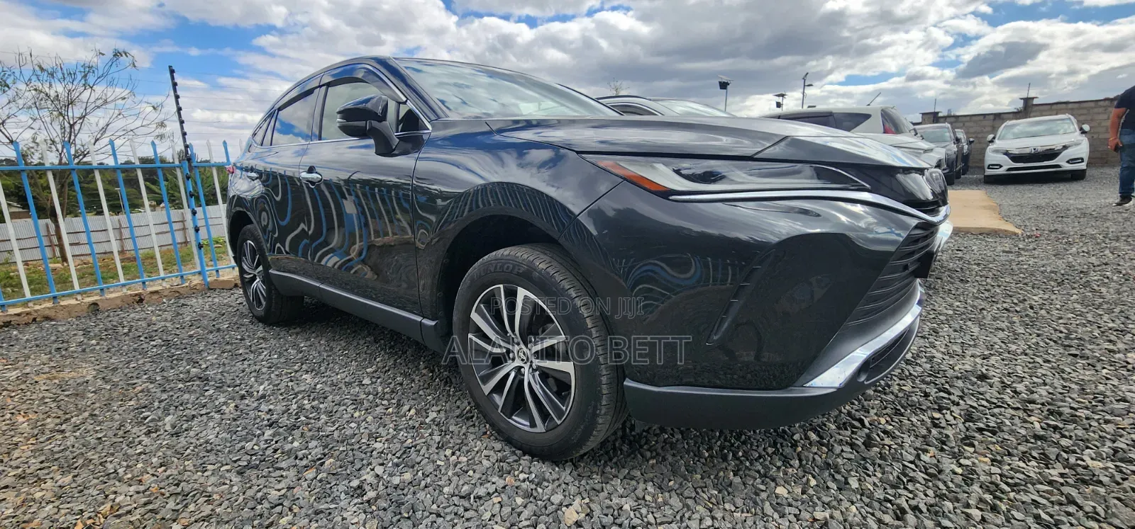 Toyota Harrier 2.0 2020 Black