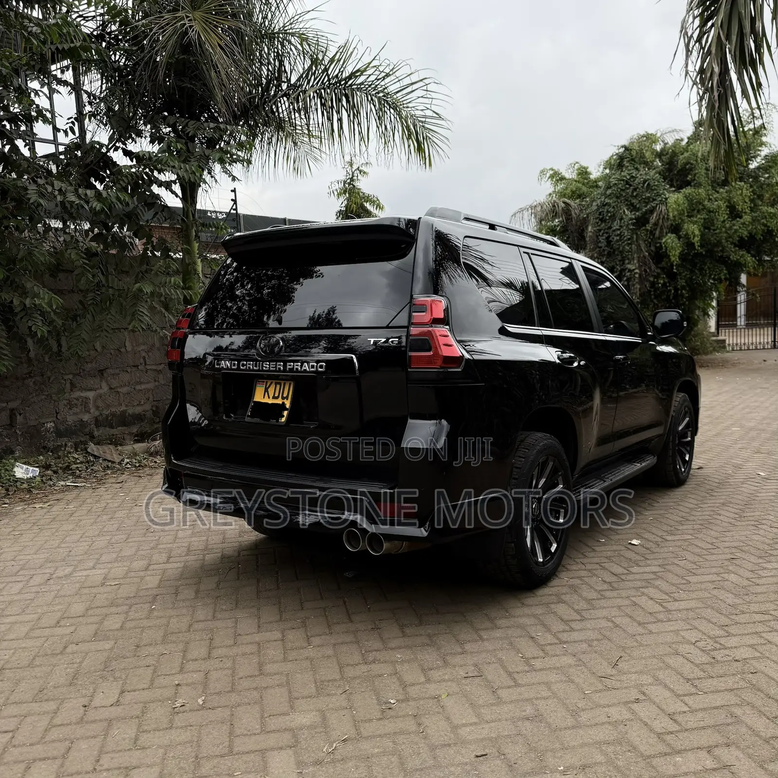 Toyota Land Cruiser Prado 2.8 2018 Black