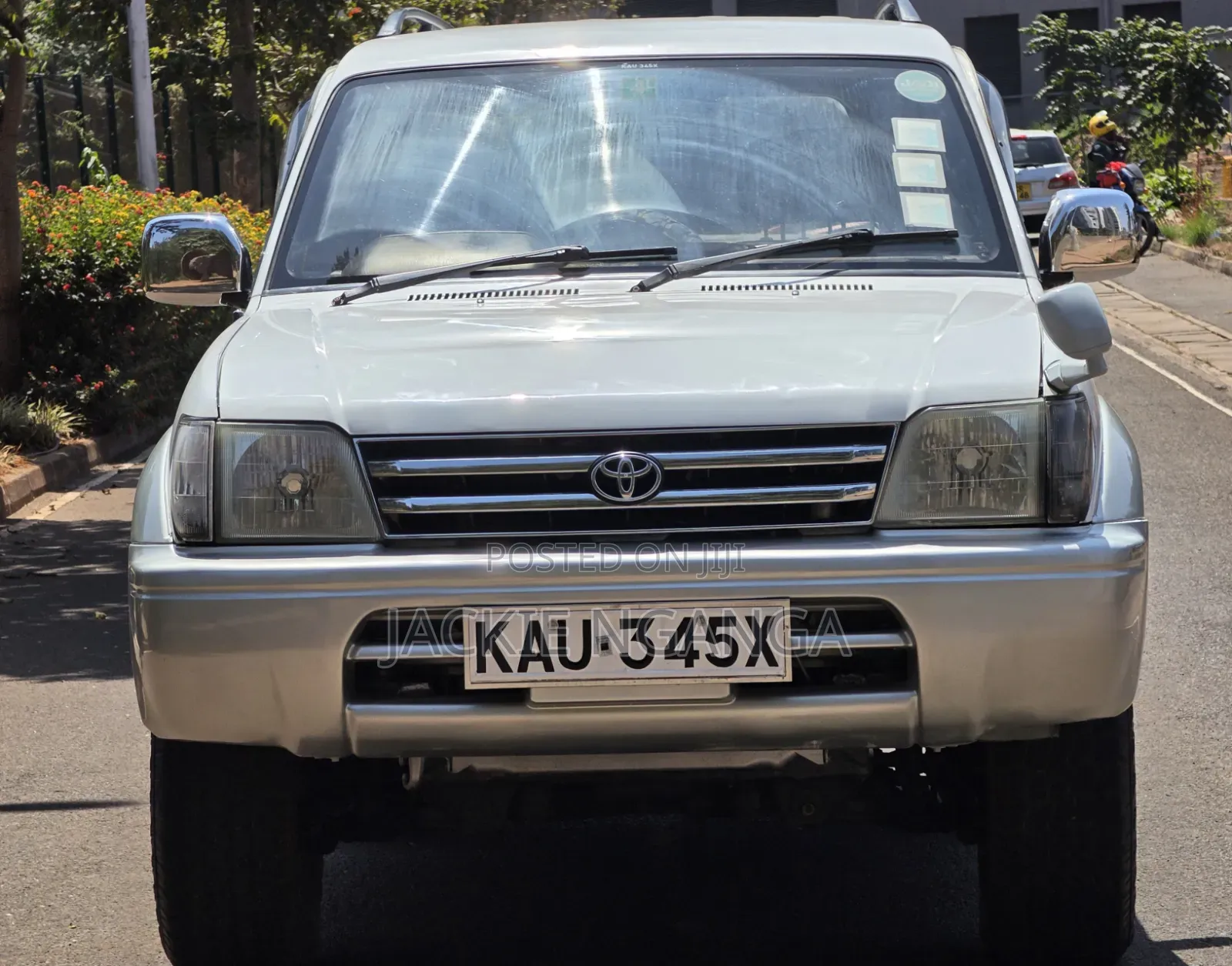 Toyota Land Cruiser Prado 1998 White