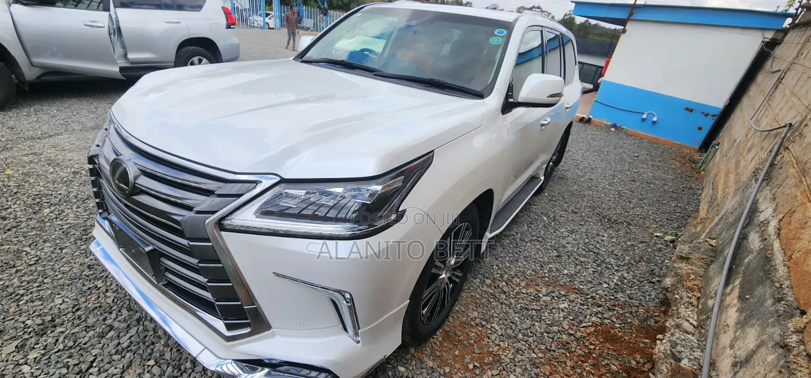 Lexus LX 2019 White