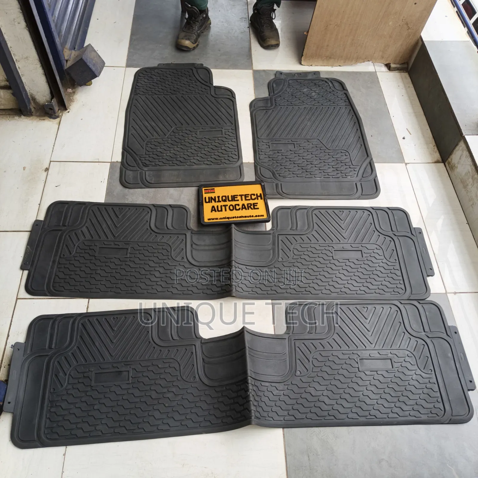 Universal 7 Seater Rubber Car Mats