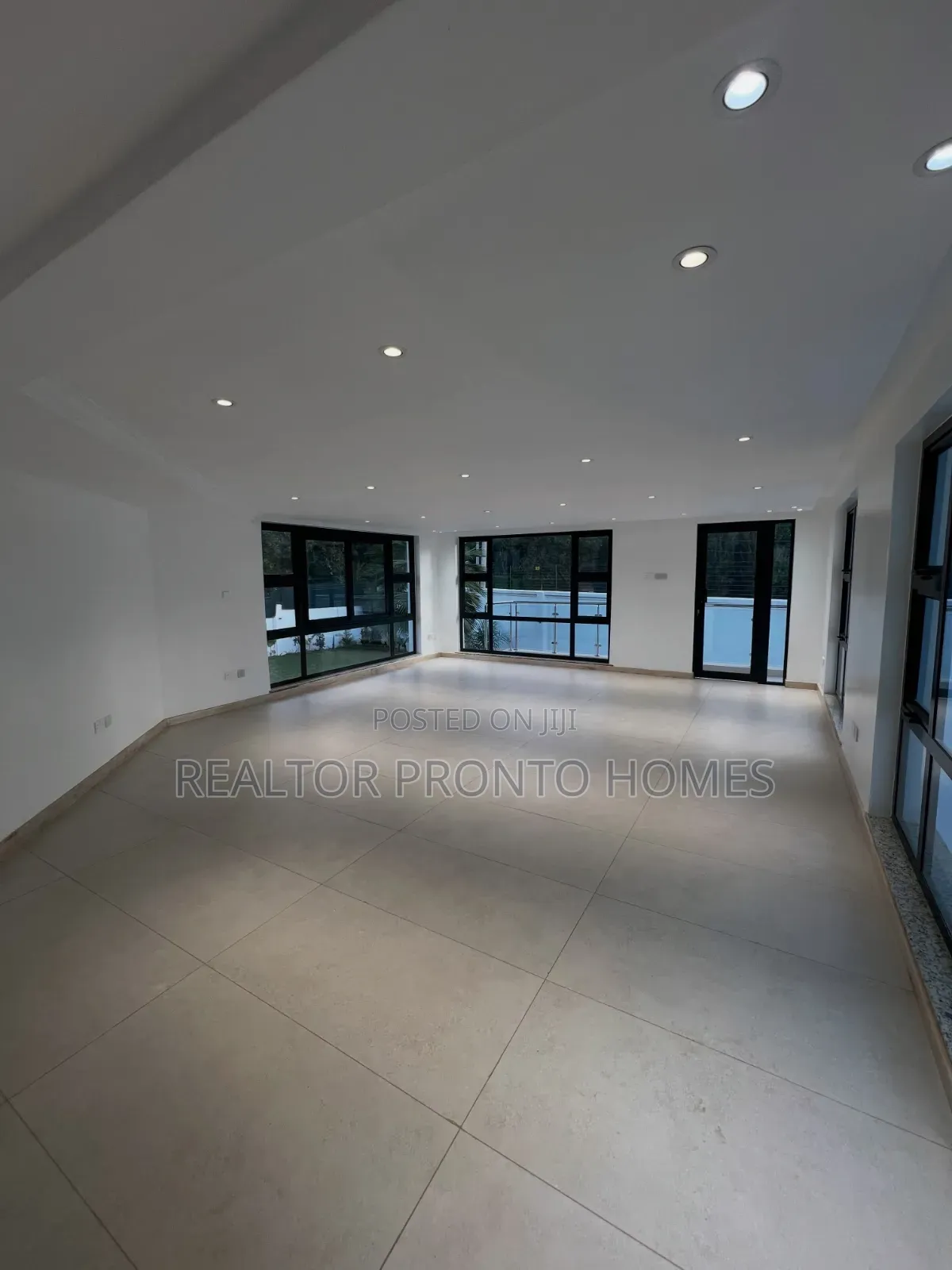 6bdrm Mansion in Runda for rent