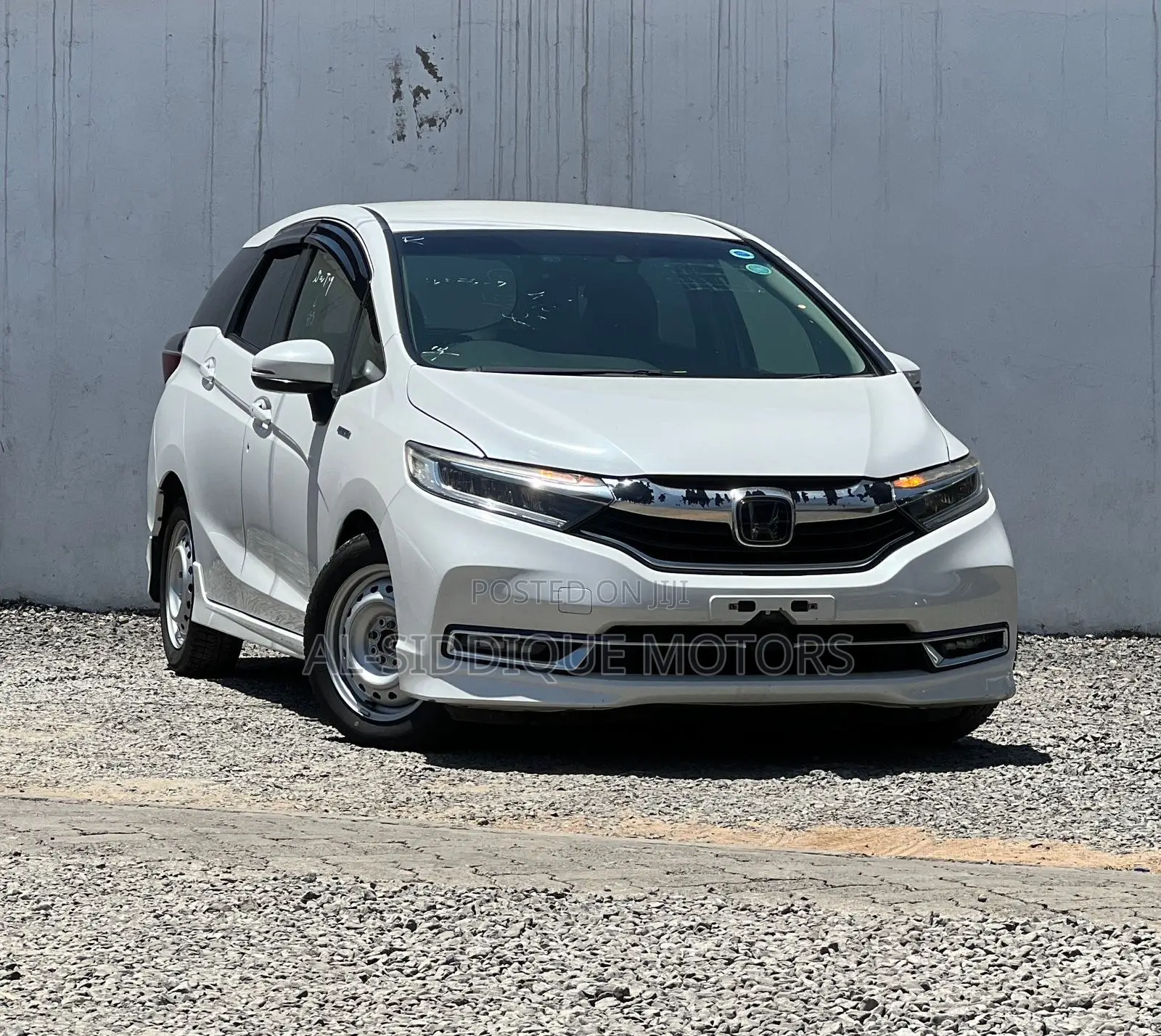 Honda Fit Shuttle 1.5 Hybrid 2WD 2020 Pearl