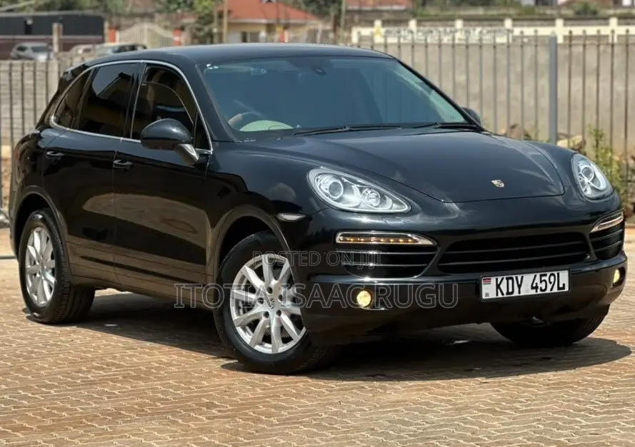 Porsche Cayenne 2015 Black