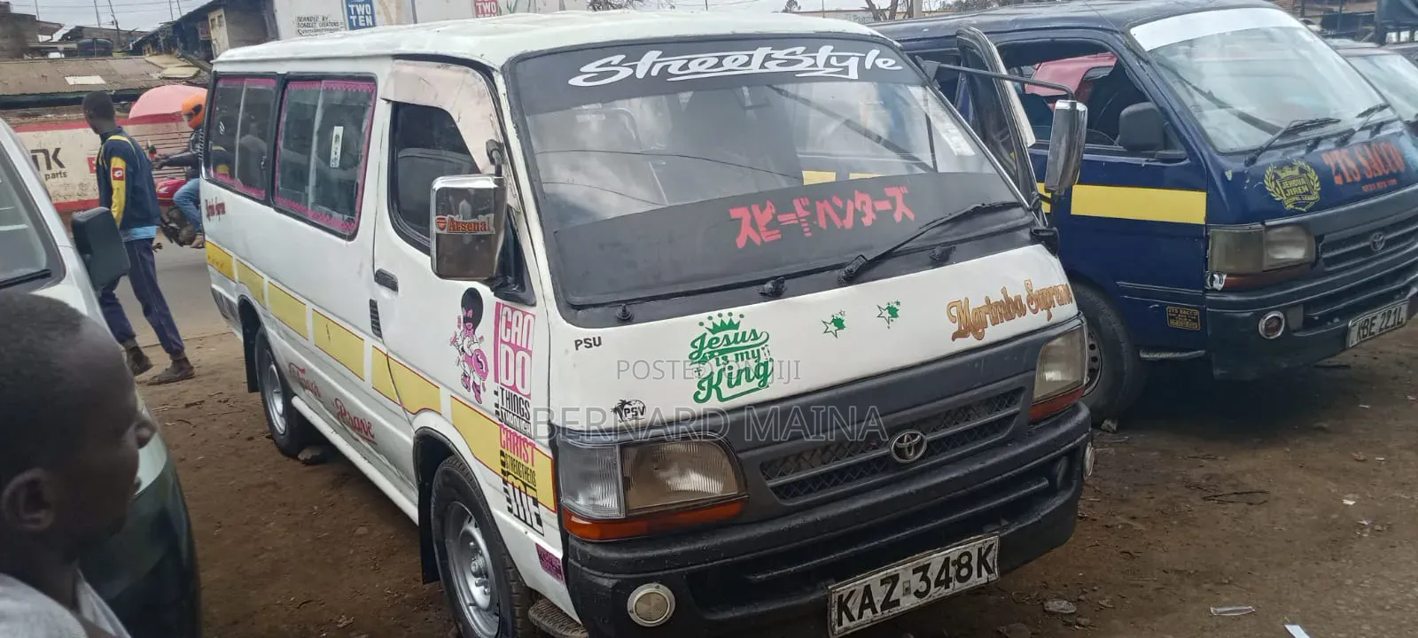 Toyota HiAce 2001 White