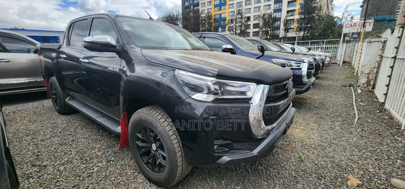 Toyota Hilux 2021 Black