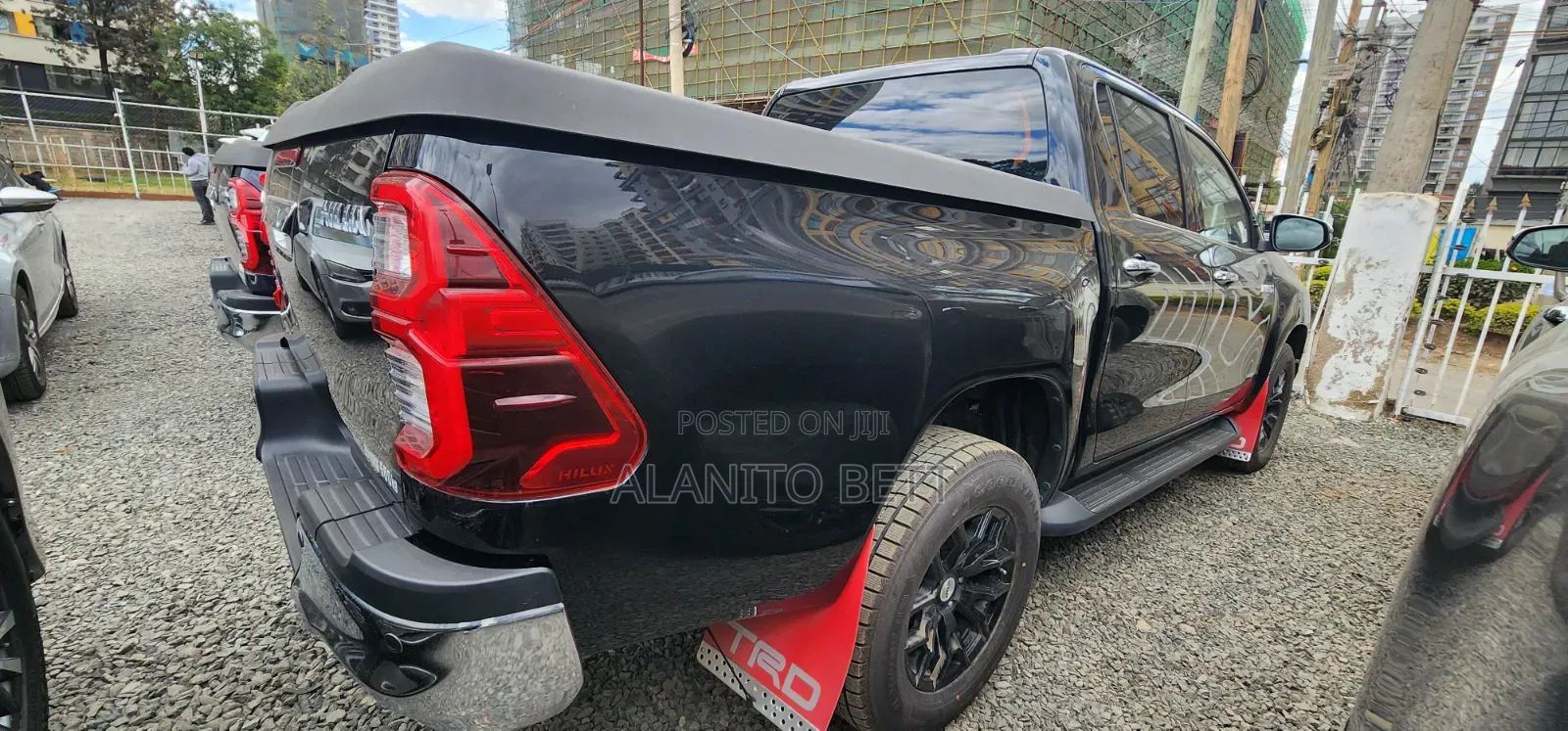 Toyota Hilux 2021 Black