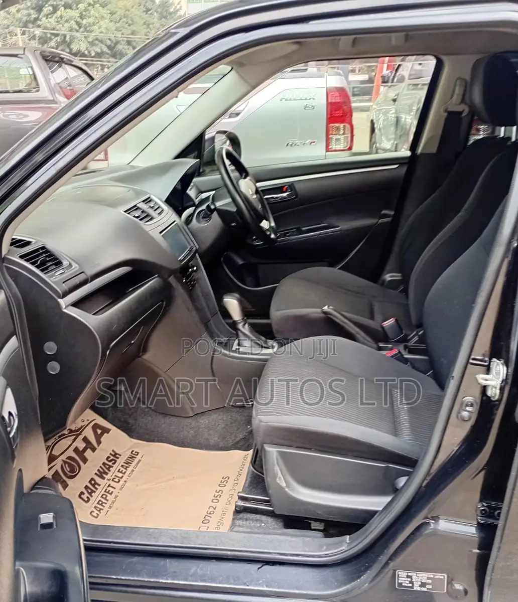 Suzuki Swift 2015 Black