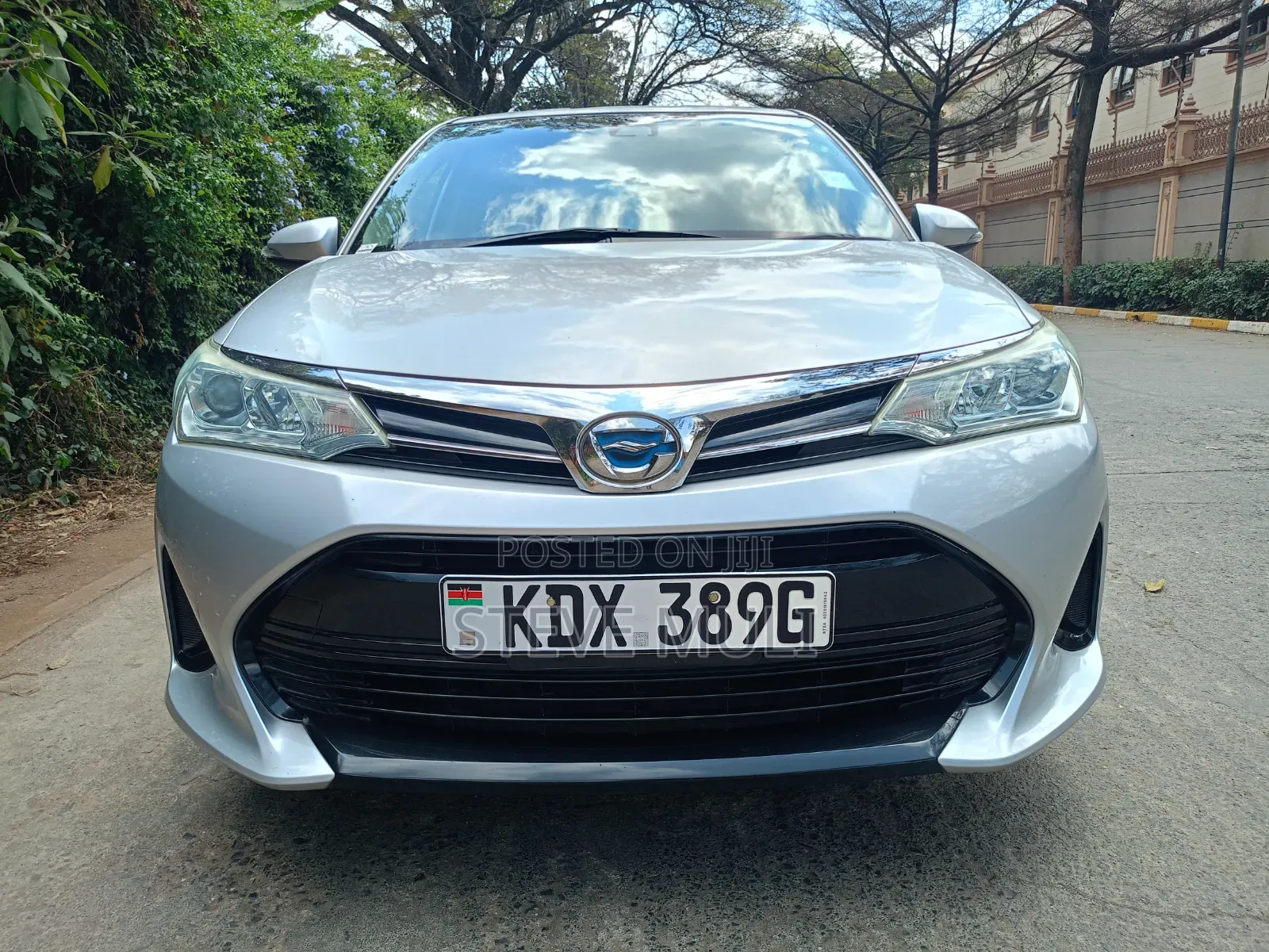 Toyota Corolla Fielder 2018 Silver