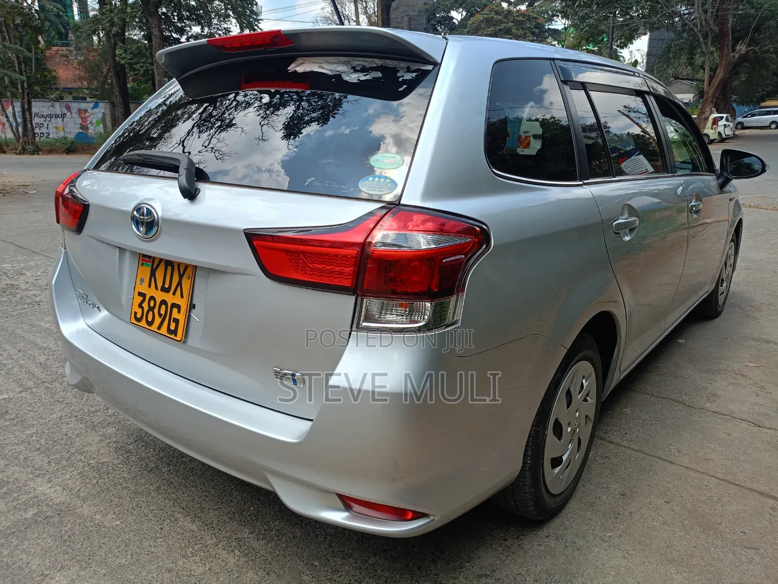 Toyota Corolla Fielder 2018 Silver