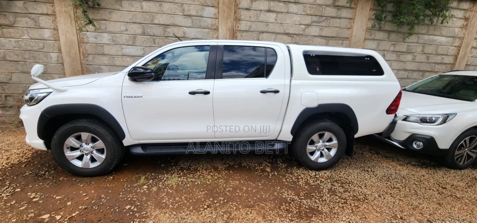 Toyota Hilux 2019 White
