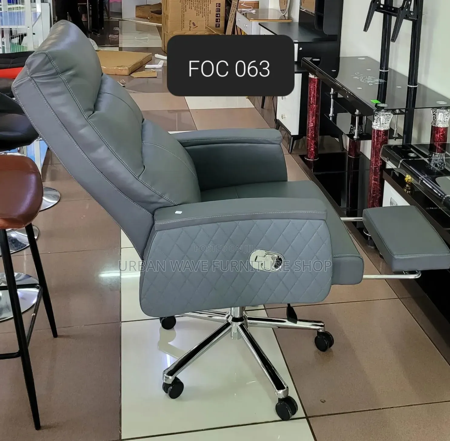 Executive Chair With Footrest