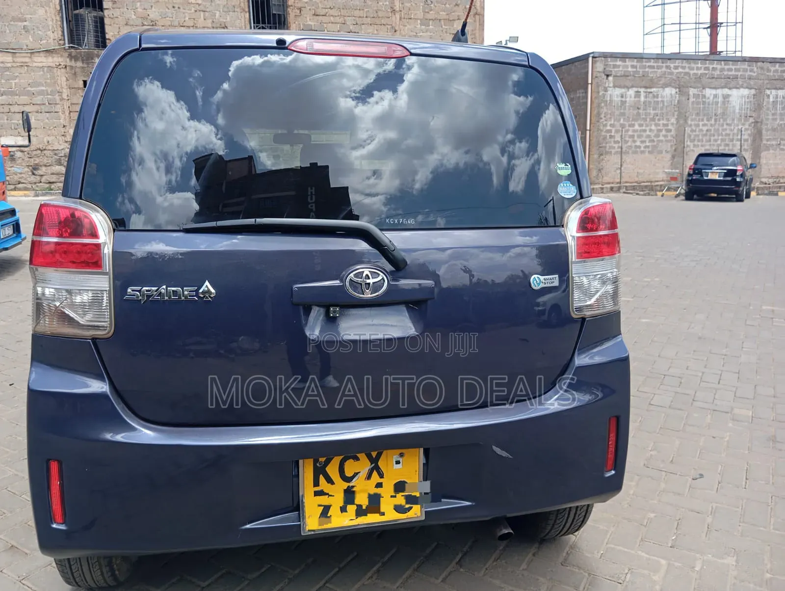 Toyota Spade 1.5 2012 Purple