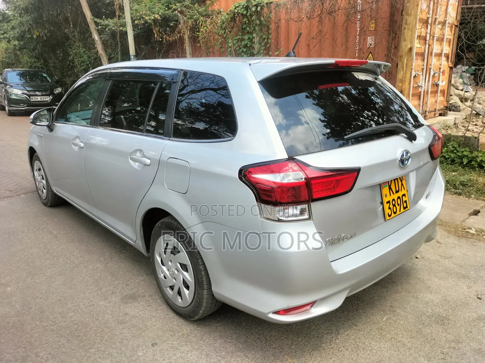 Toyota Corolla Fielder 1.5 Hybrid FWD 2019 Silver