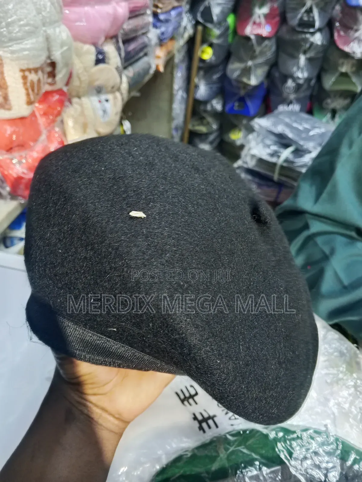 Black Beret, Berets
