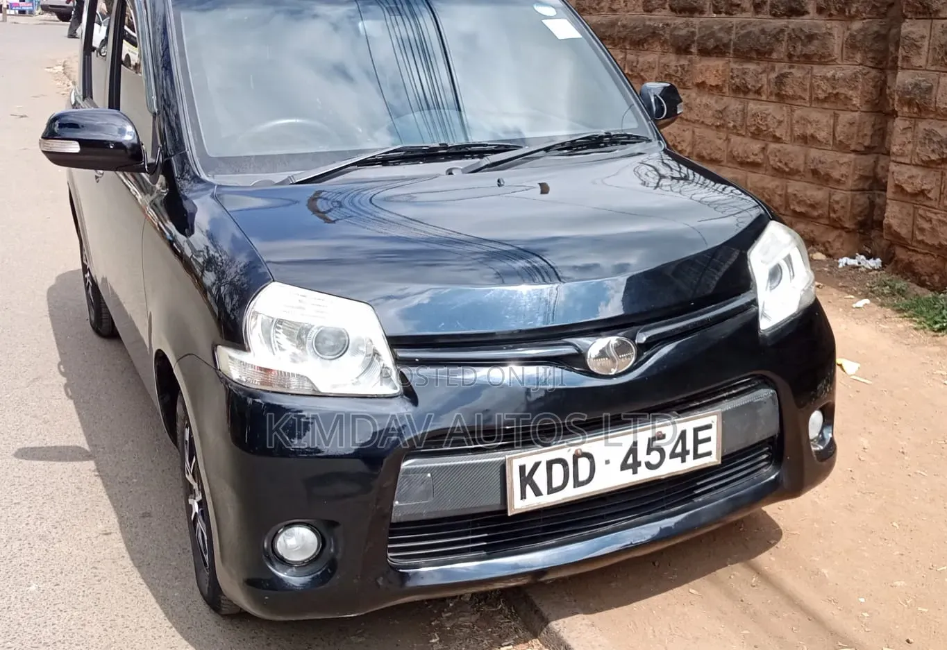 Toyota Sienta 2014 Black