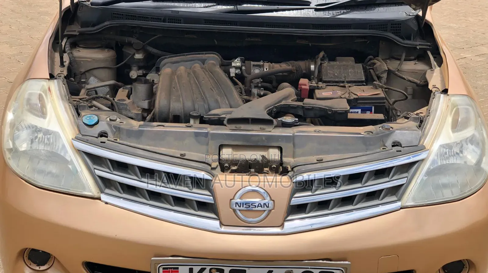 Nissan Tiida 2009 Brown