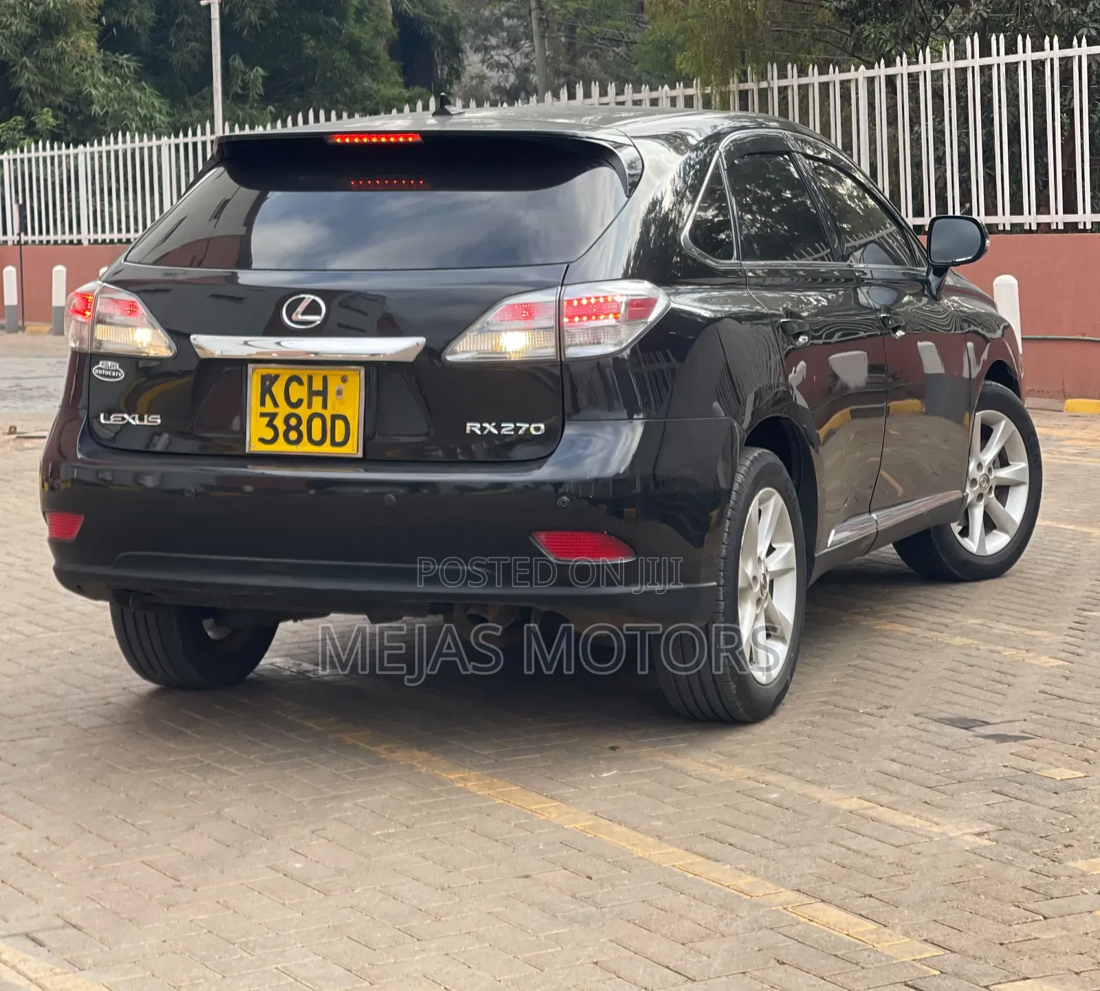 Lexus LX 570 2011 Black