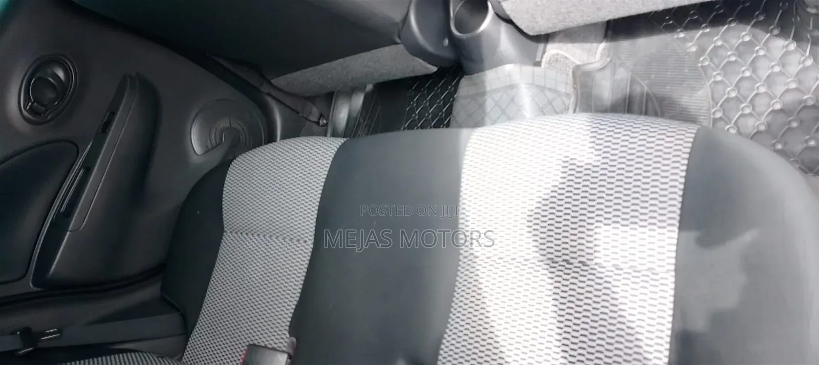 Nissan March 2019 Silver