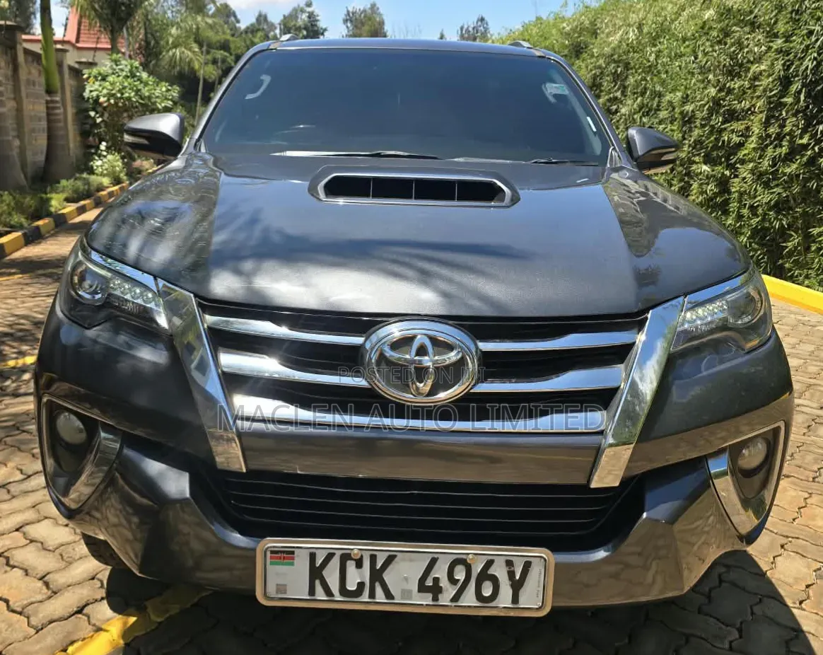 Toyota Fortuner 2016 Gray