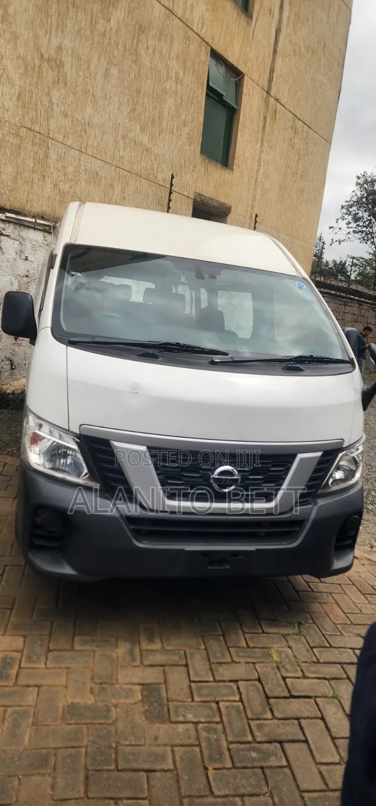 Nissan Caravan (Urvan) 2019 White