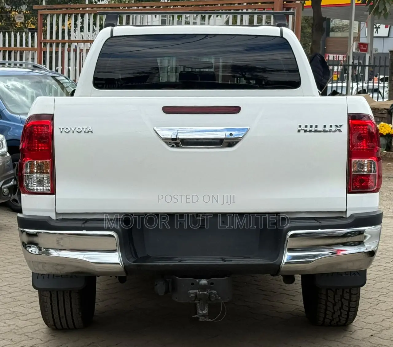 Toyota Hilux 2019 White
