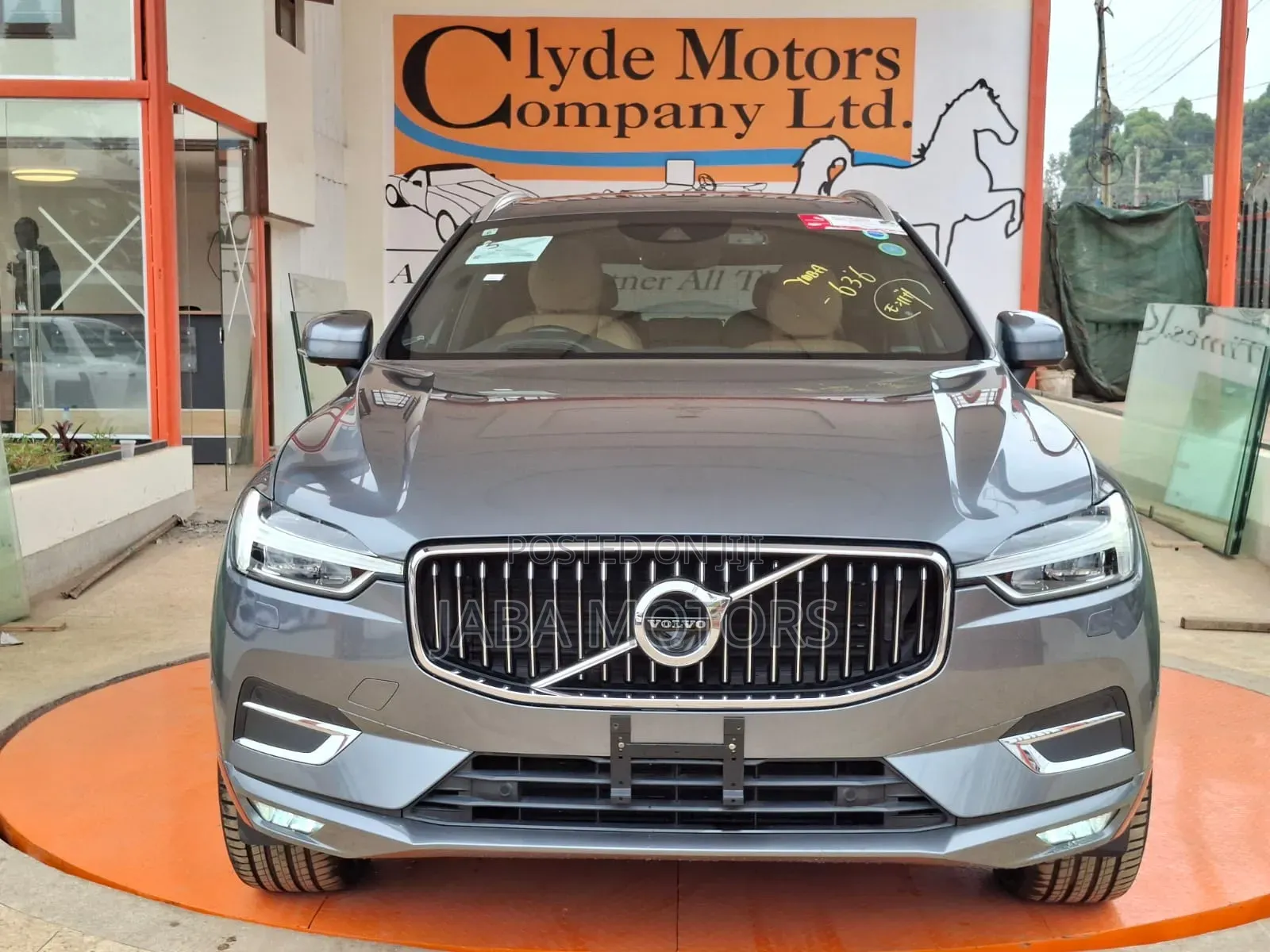 Volvo XC60 2019 Gray