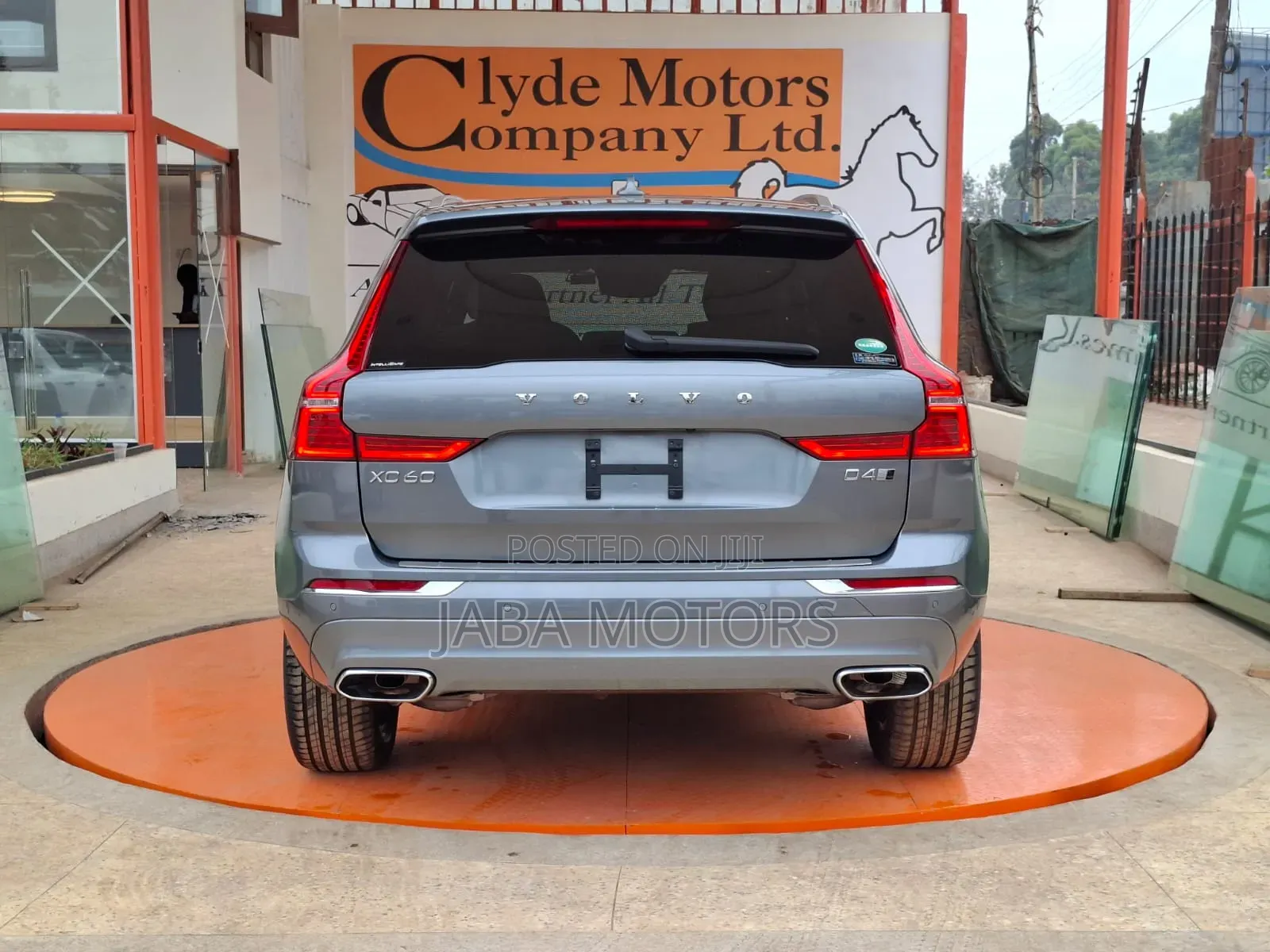 Volvo XC60 2019 Gray