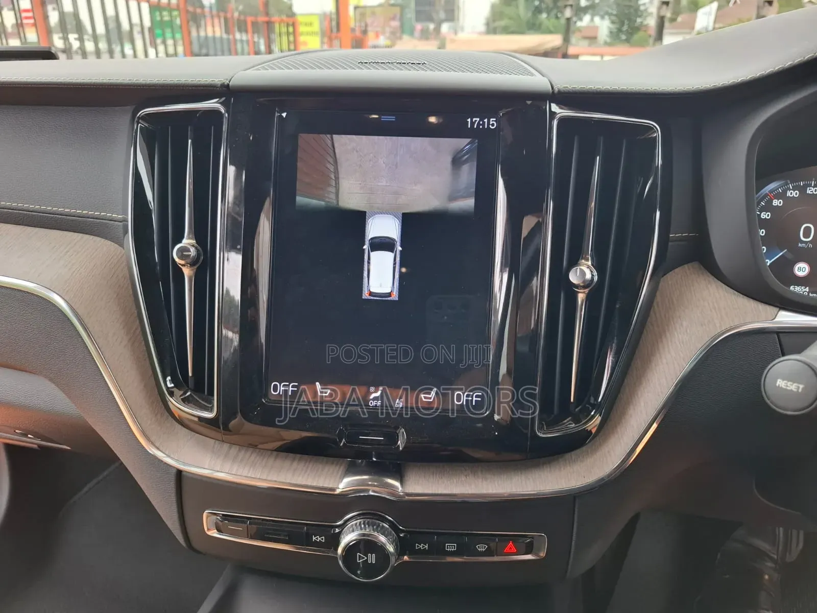 Volvo XC60 2019 Gray